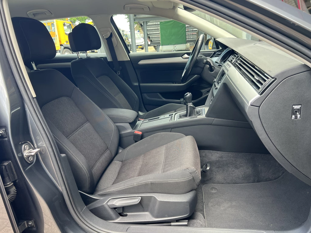 Volkswagen Passat – foto 34