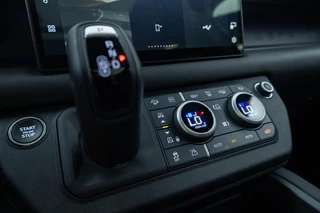 Land Rover Defender – thumbnail 16
