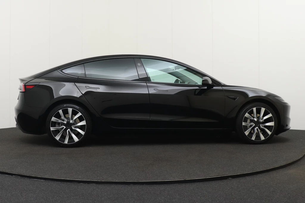 Tesla Model 3 – foto 5
