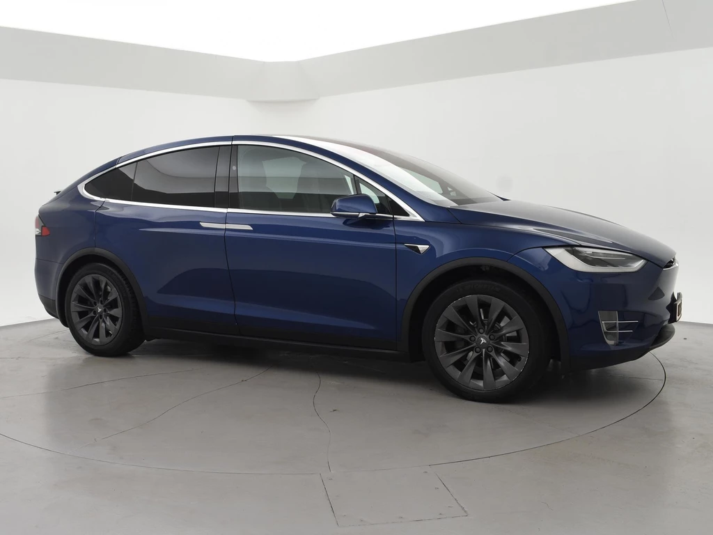 Tesla Model X – foto 13