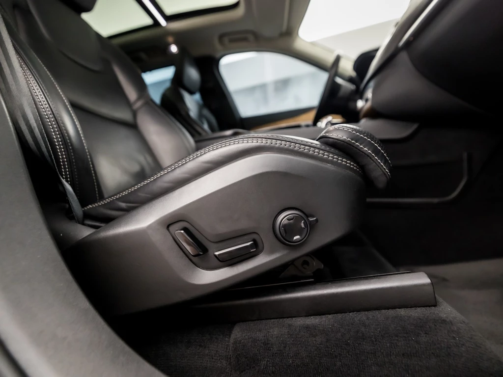 Volvo XC90 – foto 32