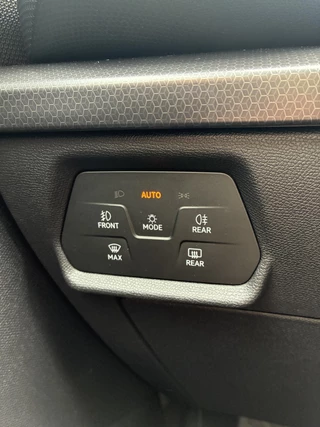 SEAT Leon – thumbnail 25