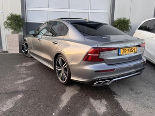 Volvo S60 – thumbnail 3