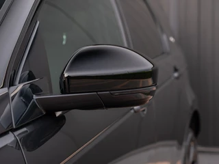 Land Rover Discovery Sport – thumbnail 25