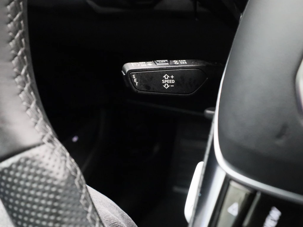Audi Q8 Sportback e-tron – foto 22