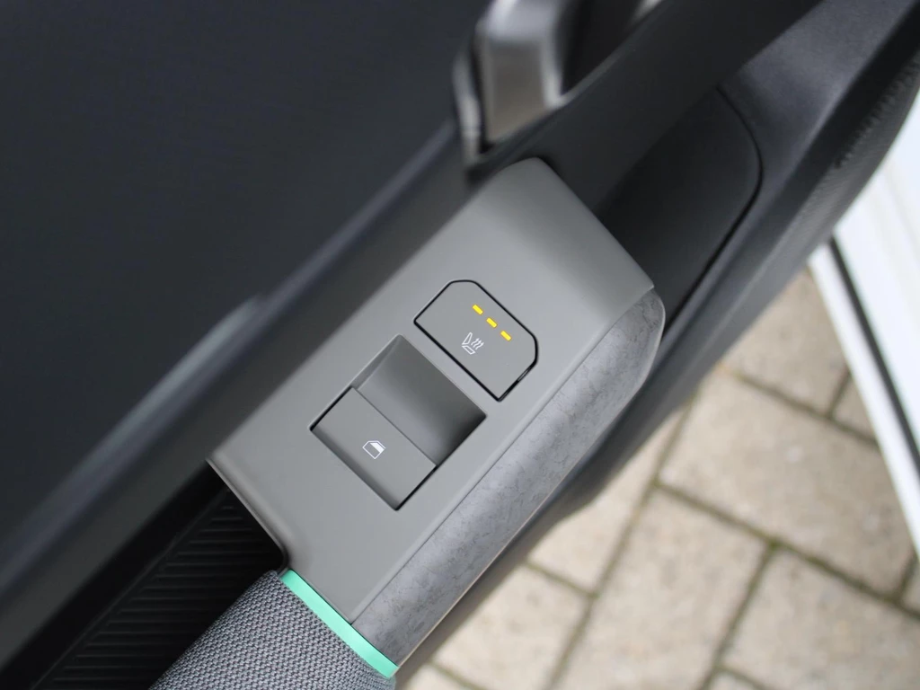 Kia EV4 – foto 25