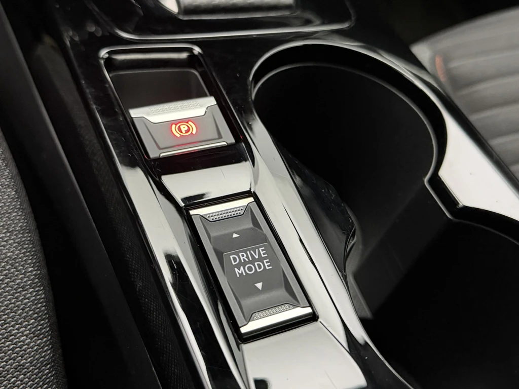 Peugeot e-208 – foto 22