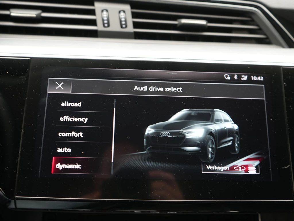 Audi e-tron – foto 24