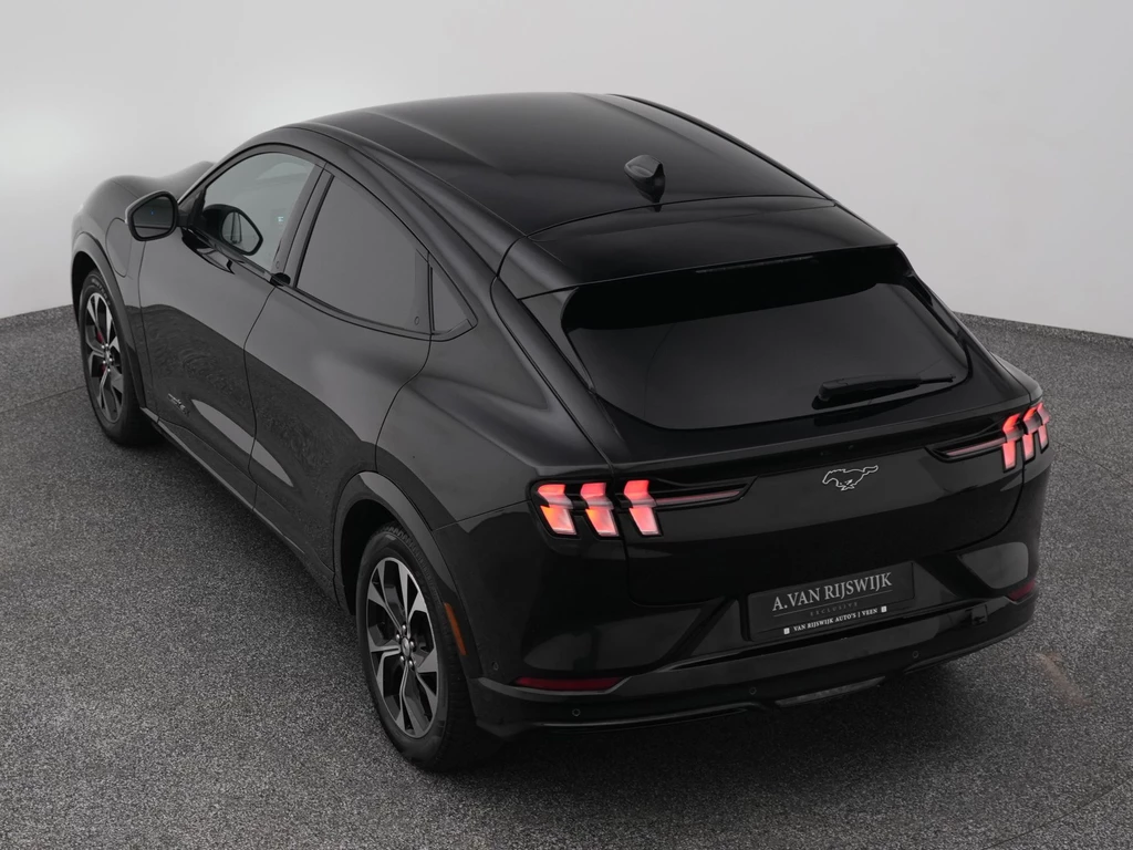 Ford Mustang Mach-E – foto 7
