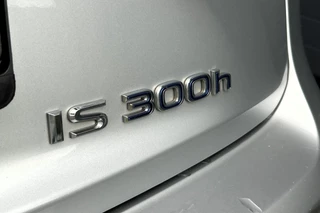 Lexus IS – thumbnail 35