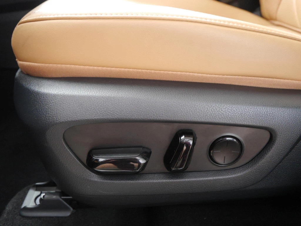 Lexus NX – foto 9