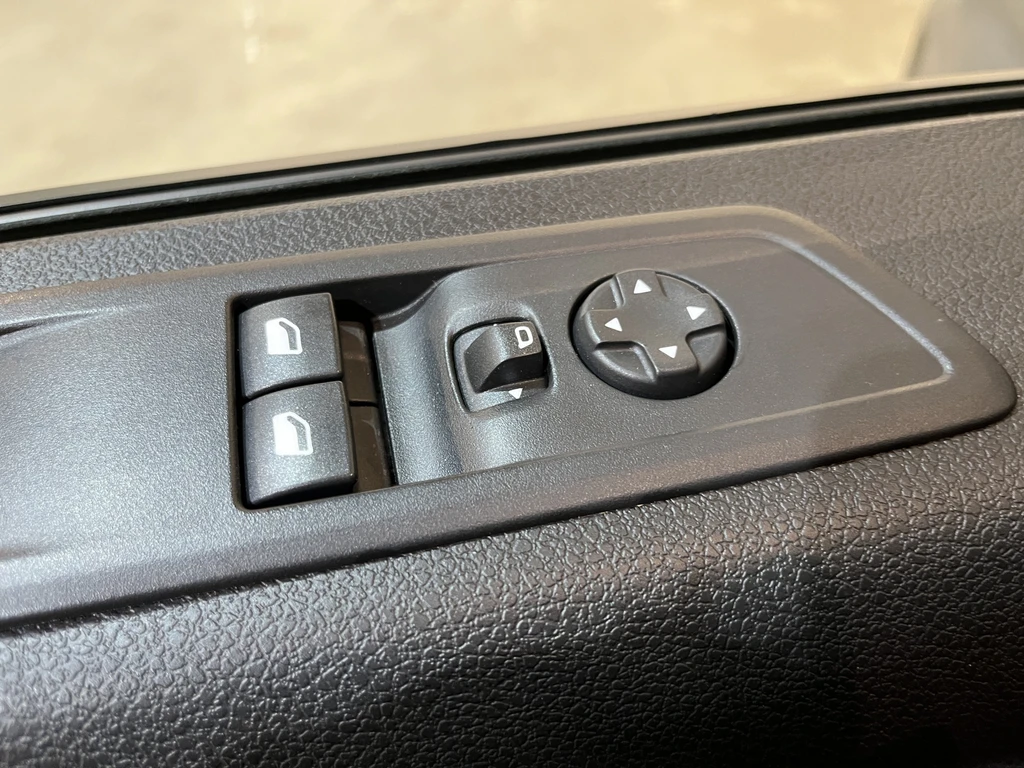Opel Vivaro – foto 17