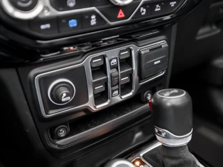 Jeep Wrangler – thumbnail 12