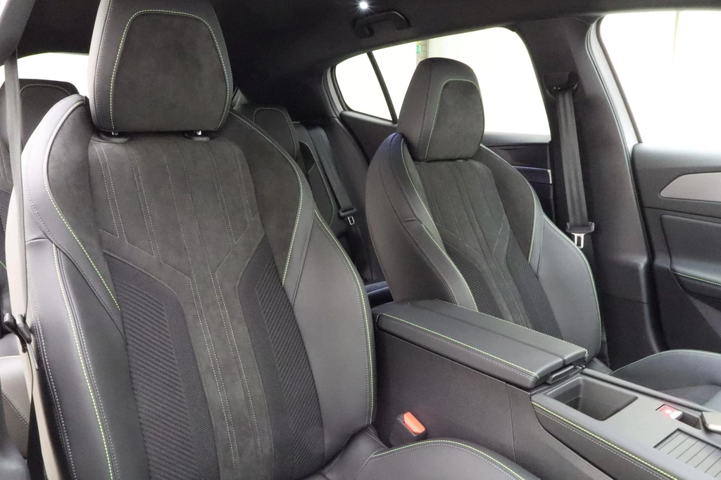 Peugeot 408 – foto 12