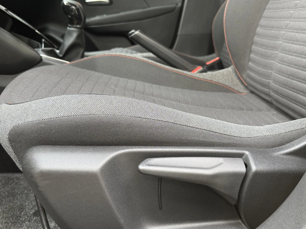 Peugeot 208 – foto 14