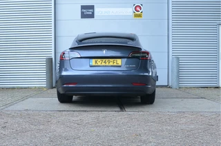 Tesla Model 3 – thumbnail 2