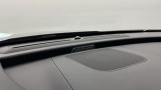Jaguar XE – thumbnail 54