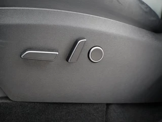 Tesla Model Y – thumbnail 18