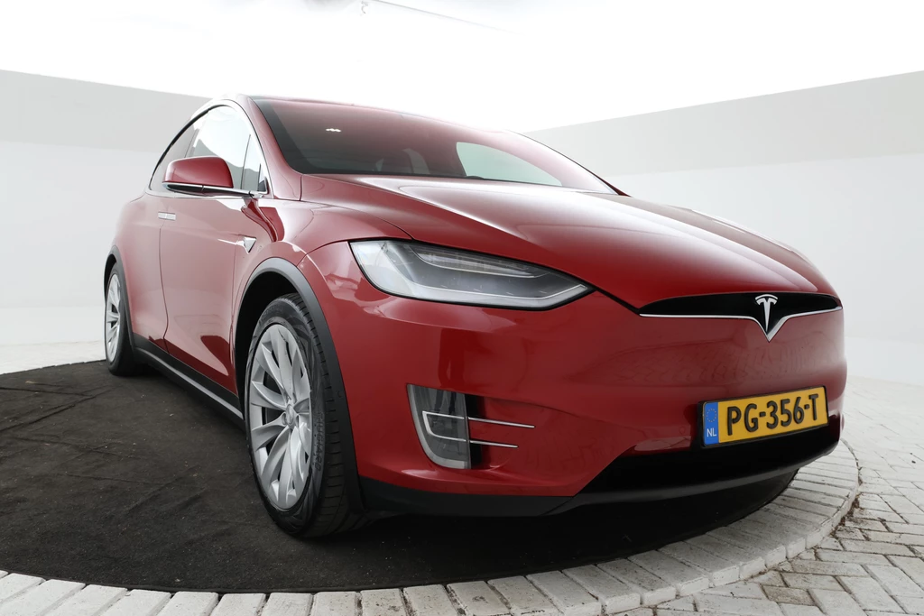 Tesla Model X – foto 7