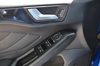 Ford Focus – thumbnail 45