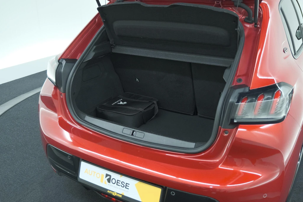 Peugeot e-208 – foto 26