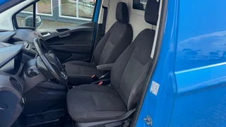 Ford Transit Courier – thumbnail 16
