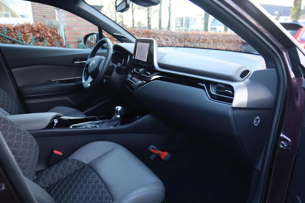 Toyota C-HR β foto 62
