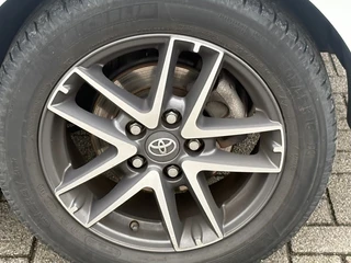 Toyota Auris – thumbnail 19
