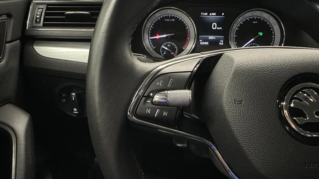Škoda Superb – foto 19