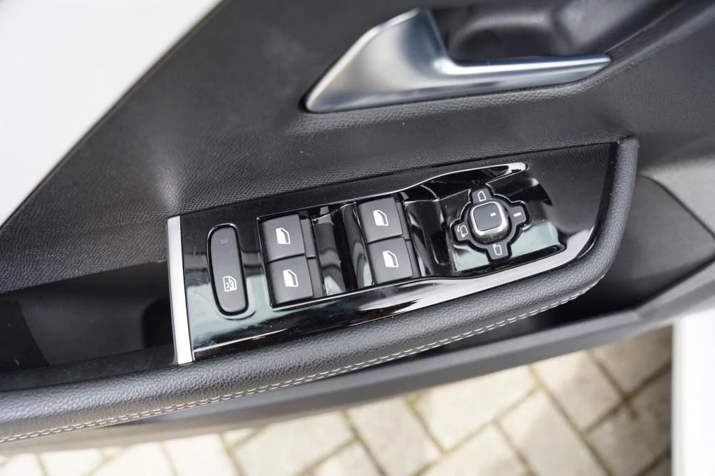 Opel Astra – foto 35