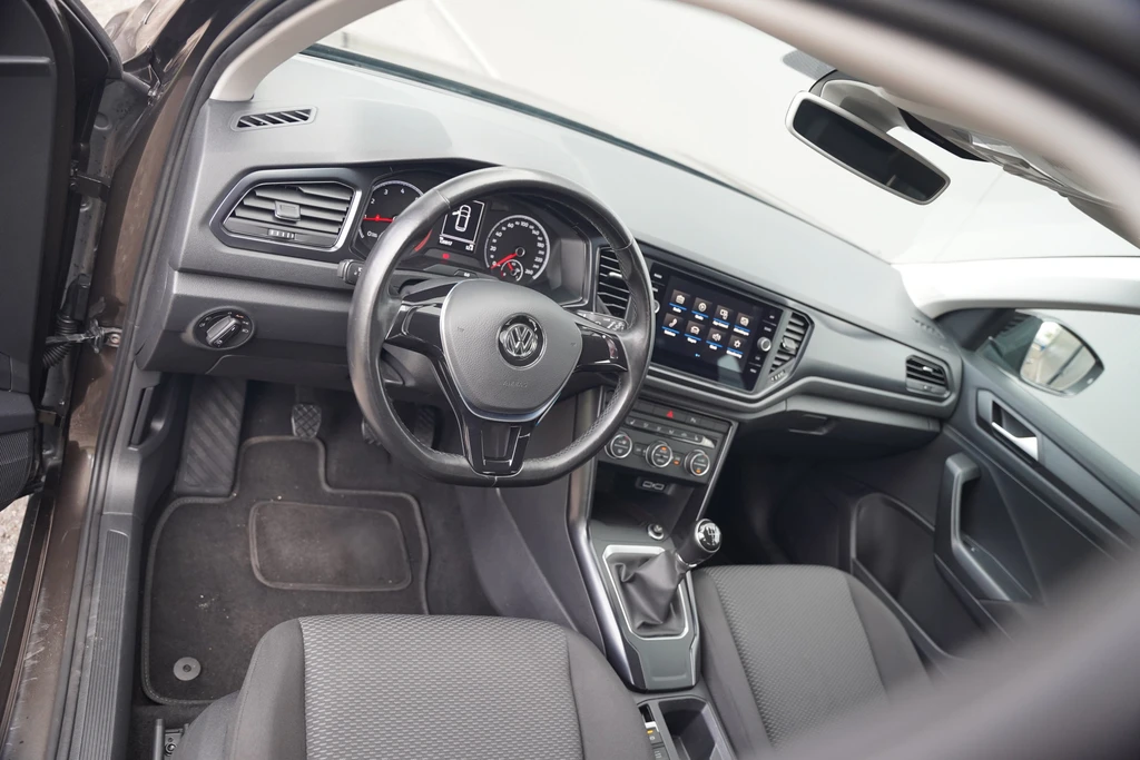 Volkswagen T-Roc – foto 18