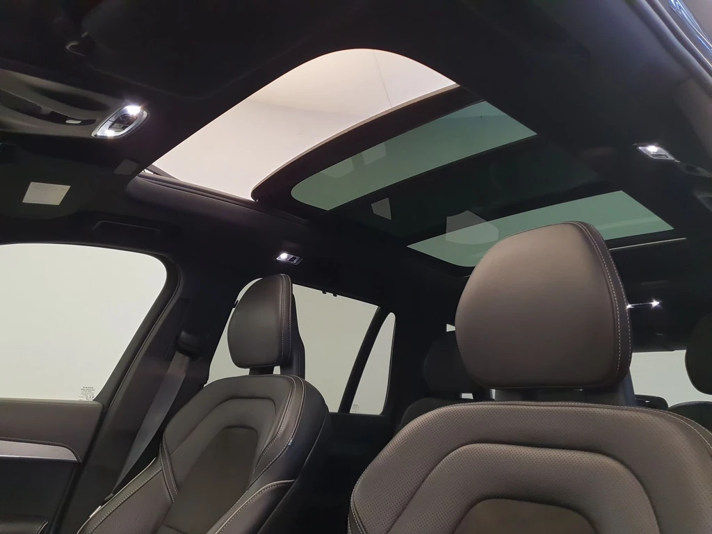 Volvo XC90 – foto 24