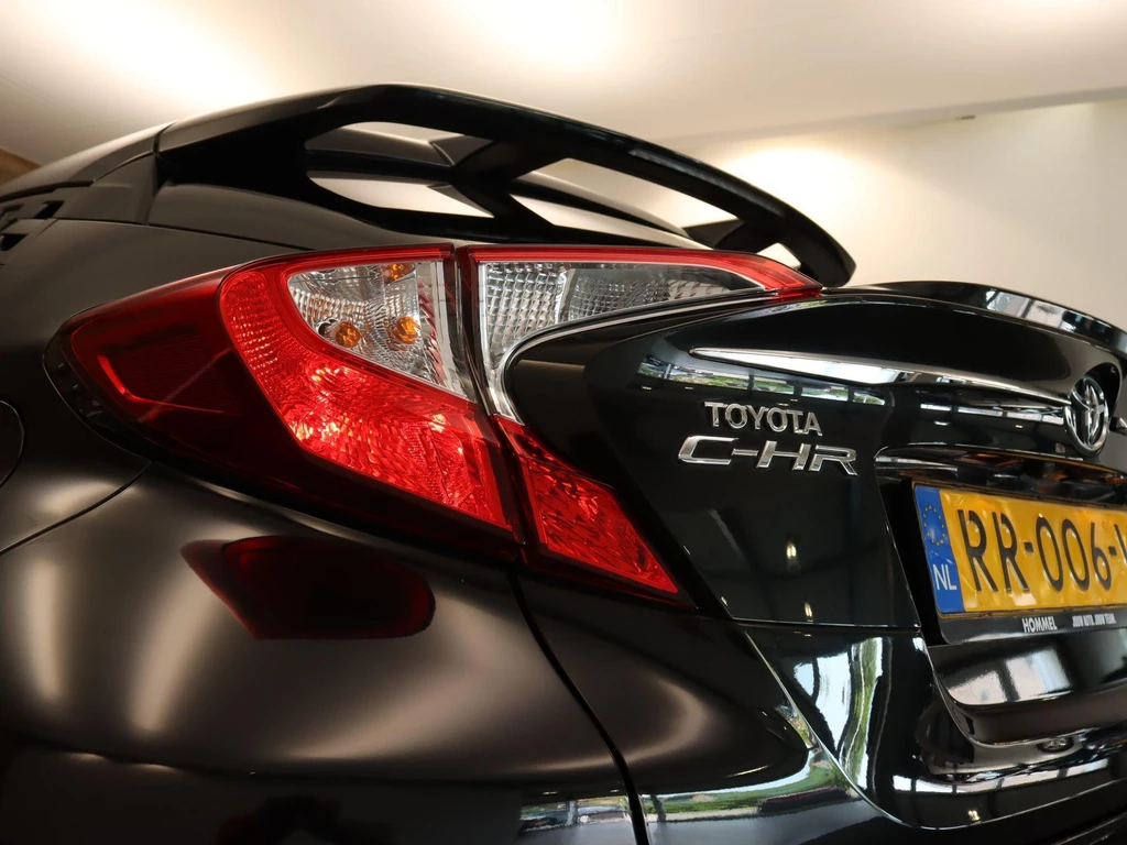 Toyota C-HR – foto 16