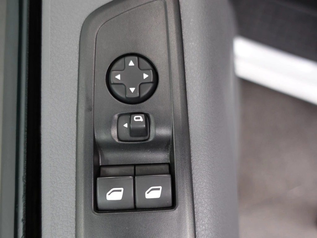 Opel Vivaro – foto 15