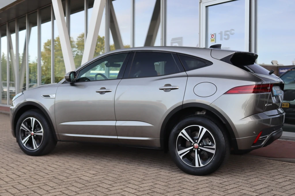 Jaguar E-PACE – foto 2