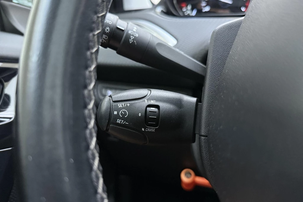Peugeot 208 – foto 23