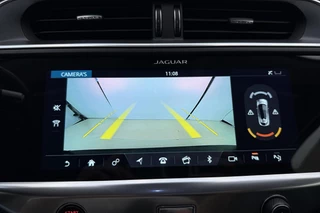 Jaguar I-PACE – thumbnail 30