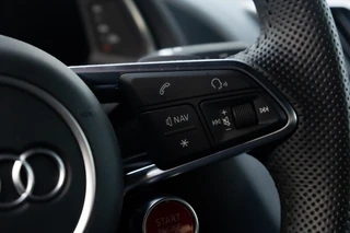 Audi R8 – thumbnail 20