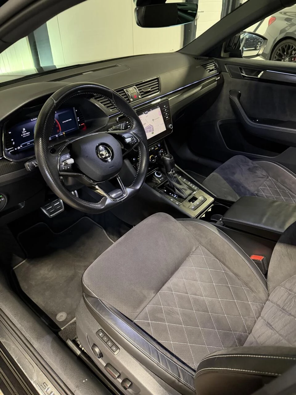 Škoda Superb – foto 17