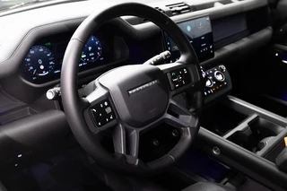 Land Rover Defender – thumbnail 21