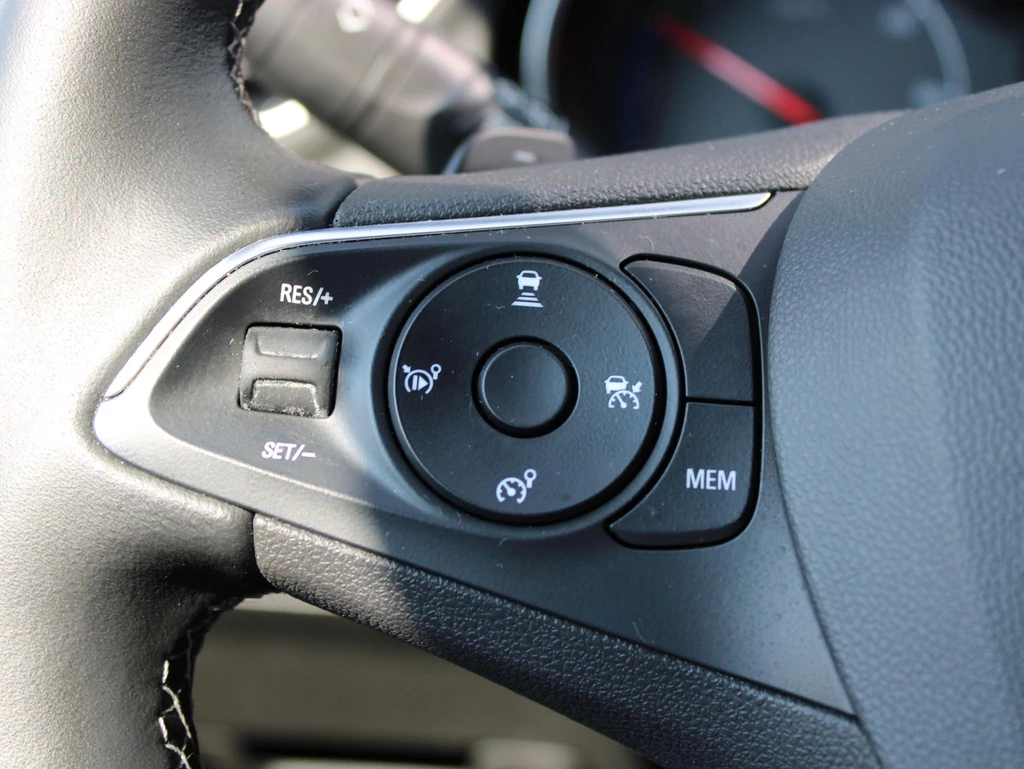 Opel Grandland X – foto 16