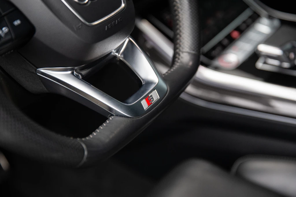 Audi SQ8 – foto 18