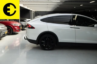 Tesla Model X – thumbnail 10