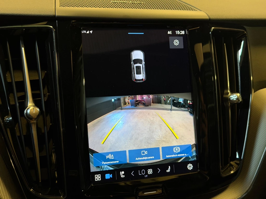 Volvo XC60 – foto 11