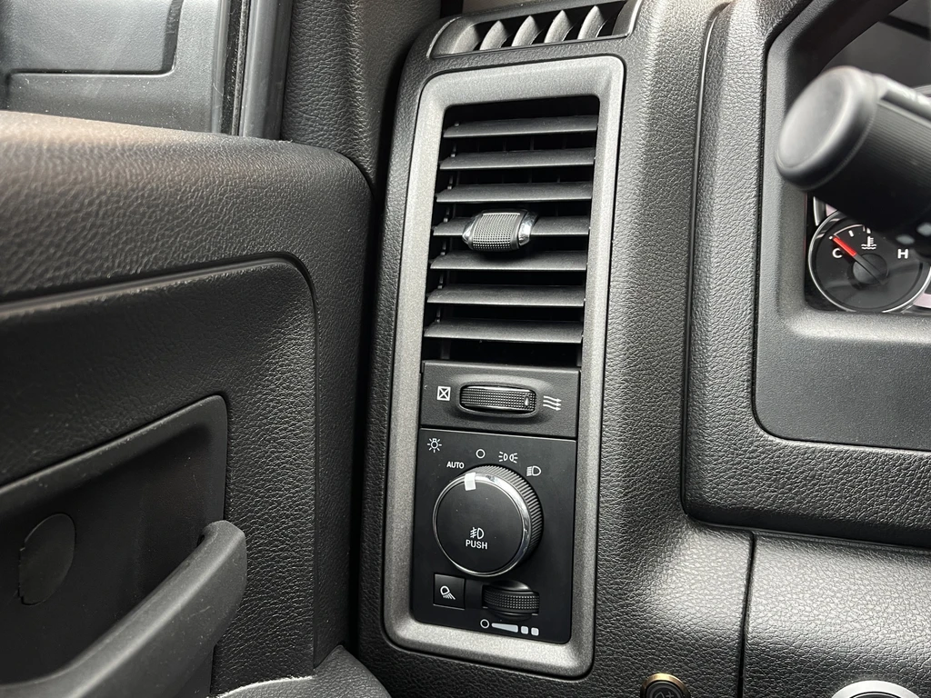 Dodge Ram 1500 – foto 13