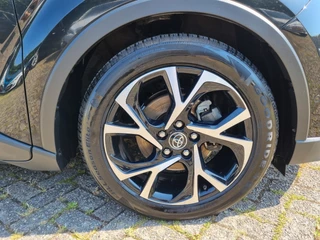 Toyota C-HR – thumbnail 12