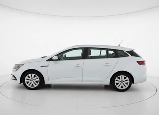 Renault Megane E-Tech – thumbnail 2