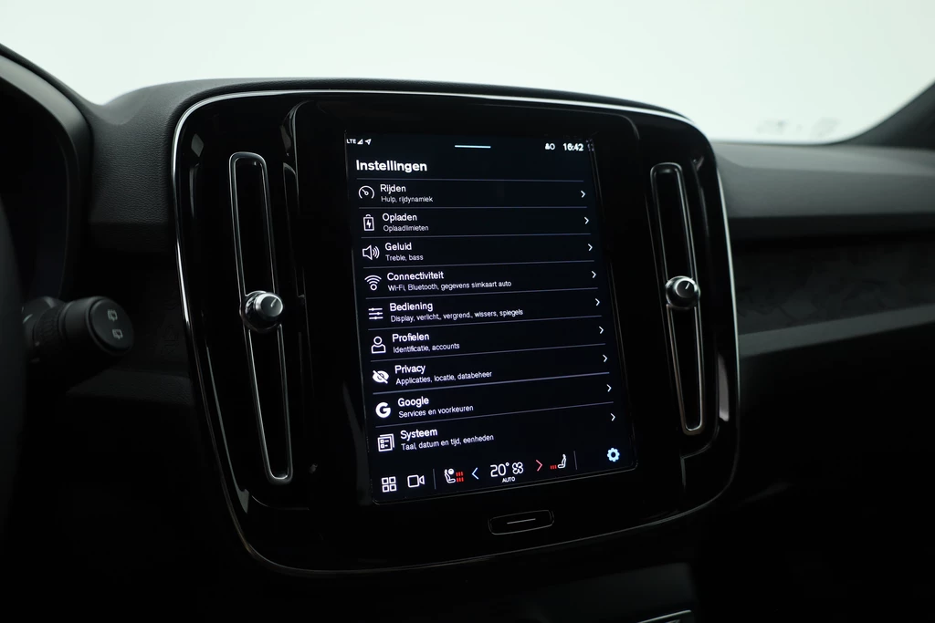 Volvo XC40 – foto 27