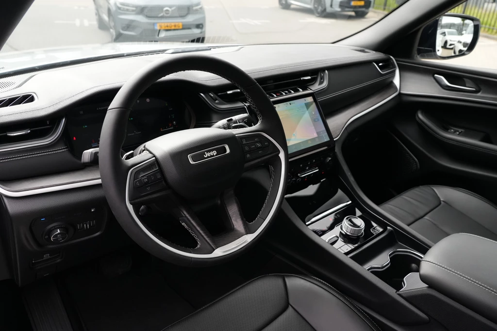 Jeep Grand Cherokee – foto 13
