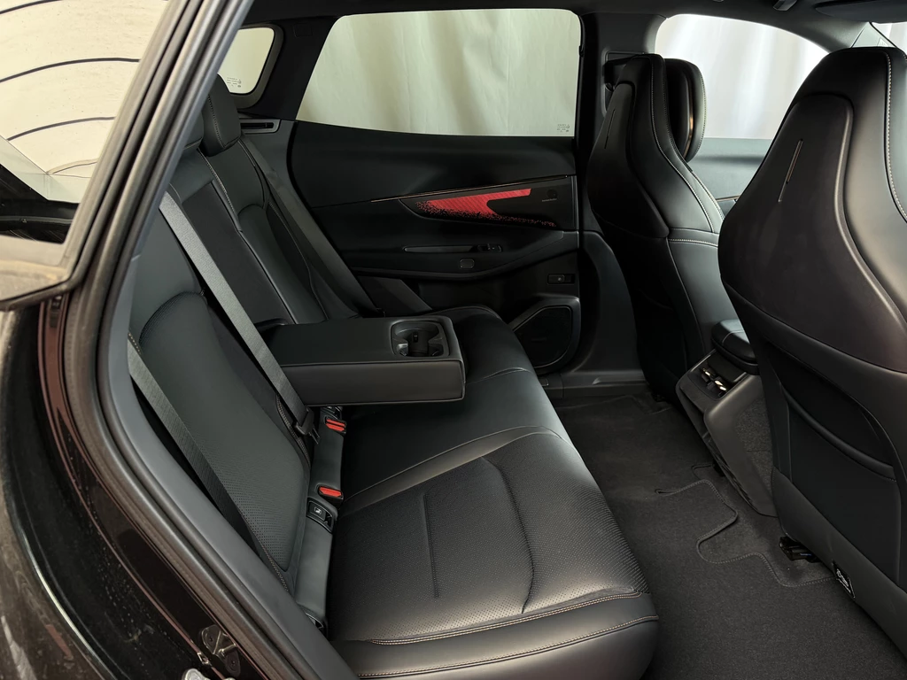 Lynk & Co 08 – foto 67